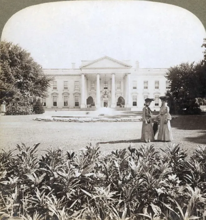Framed Print : The White House, the historic residence of the Nations Chief - north front-Washington, D Framed Print : The White House, the historic residence of the Nations Chief - north front-Washington, D