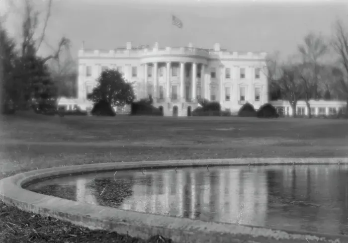 Framed Print : White House, Washington, D.C. 1913 Nov. Creator: Arnold Genthe Framed Print : White House, Washington, D.C. 1913 Nov. Creator: Arnold Genthe
