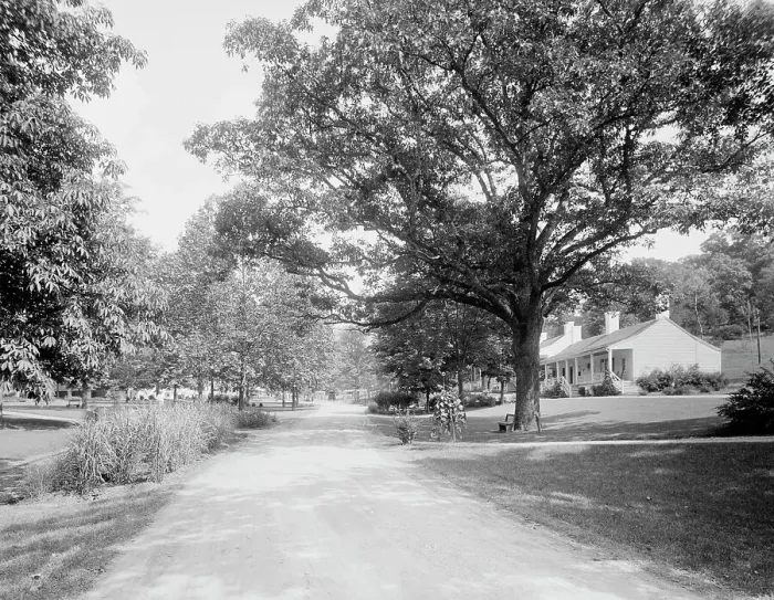Framed Print : White Sulphur Springs, W. Va. the west approach, c.between 1910 and 1920. Creator: Unknown Framed Print : White Sulphur Springs, W. Va. the west approach, c.between 1910 and 1920. Creator: Unknown