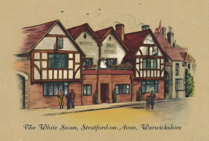 Framed Print : The White Swan, Stratford-on-Avon, Warwickshire, 1939 Framed Print : The White Swan, Stratford-on-Avon, Warwickshire, 1939