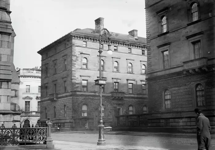 Framed Print : Whitelaw Reid's Home, N.Y.C. between c1910 and c1915. Creator: Bain News Service Framed Print : Whitelaw Reid's Home, N.Y.C. between c1910 and c1915. Creator: Bain News Service