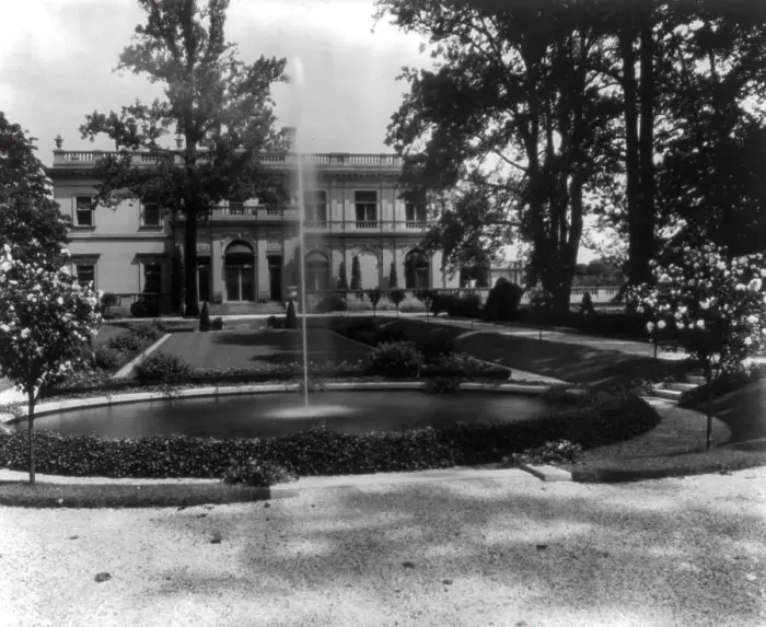 Framed Print : Whitemarsh Hall, Edward Townsend Stotesbury house, Wyndmoor, Pennsylvania, 1922 or 1923. Creator: Frances Benjamin Johnston. Whitemarsh Hall, Edward Townsend Stotesbury house, Wyndmoor, Pennsylvania, 1922 or 1923 Framed Print : Whitemarsh Hall, Edward Townsend Stotesbury house, Wyndmoor, Pennsylvania, 1922 or 1923. Creator: Frances Benjamin Johnston. Whitemarsh Hall, Edward Townsend Stotesbury house, Wyndmoor, Pennsylvania, 1922 or 1923