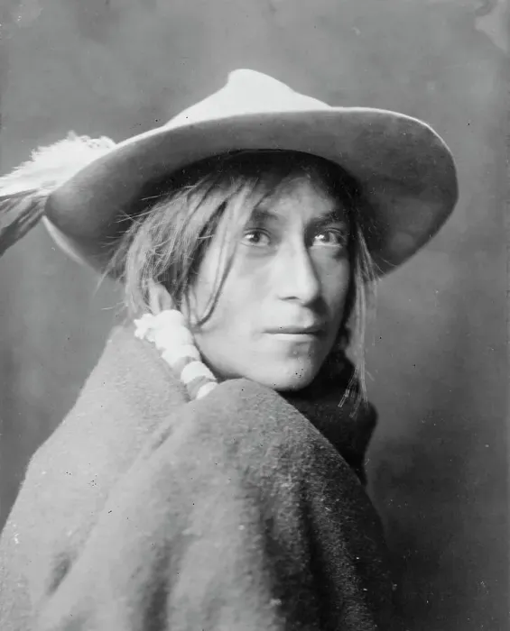 Framed Print : Whyay-Ring, c1905. Creator: Edward Sheriff Curtis Framed Print : Whyay-Ring, c1905. Creator: Edward Sheriff Curtis