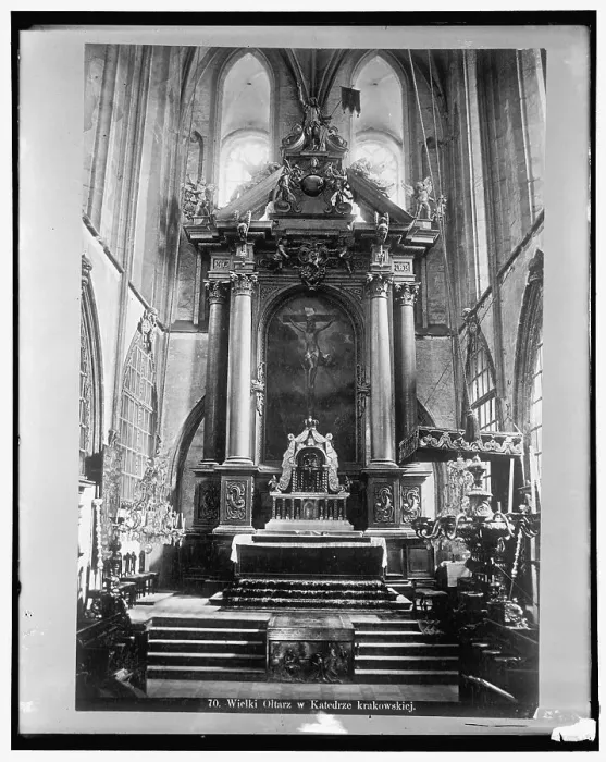 Framed Print : Wielki Oltarz w Katredrze krakowskiej, between 1910 and 1920. Creator: Harris & Ewing. Wielki Oltarz w Katredrze krakowskiej, between 1910 and 1920. Creator: Harris & Ewing Framed Print : Wielki Oltarz w Katredrze krakowskiej, between 1910 and 1920. Creator: Harris & Ewing. Wielki Oltarz w Katredrze krakowskiej, between 1910 and 1920. Creator: Harris & Ewing