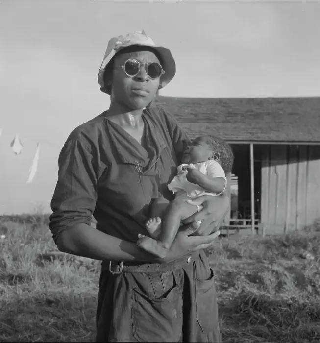 Framed Print : Wife and child of tractor driver, Aldridge Plantation, Mississippi, 1937. Creator: Dorothea Lange Framed Print : Wife and child of tractor driver, Aldridge Plantation, Mississippi, 1937. Creator: Dorothea Lange