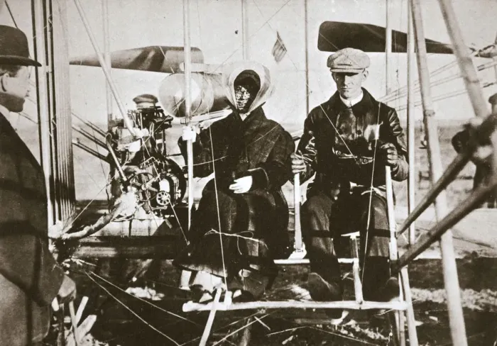 Framed Print : Wilbur Wright and his sister, Katherine, 1909 Framed Print : Wilbur Wright and his sister, Katherine, 1909