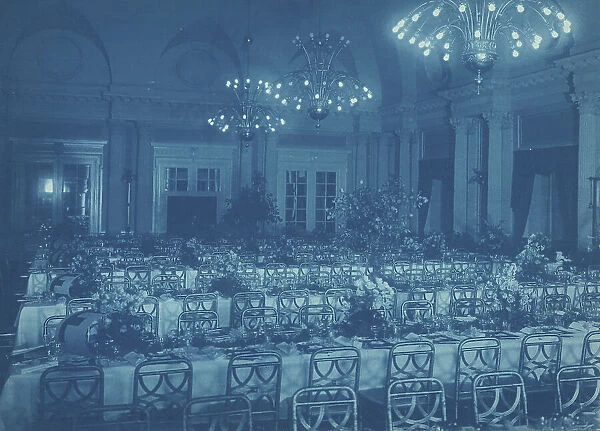 Willard Hotel dining room prepared for banquet, between 1901 and 1910. Creator: Frances Benjamin Johnston