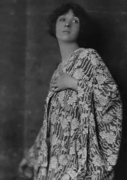 Framed Print : Willcox, Christine, Miss, portrait photograph, 1914 Aug. 17. Creator: Arnold Genthe Framed Print : Willcox, Christine, Miss, portrait photograph, 1914 Aug. 17. Creator: Arnold Genthe