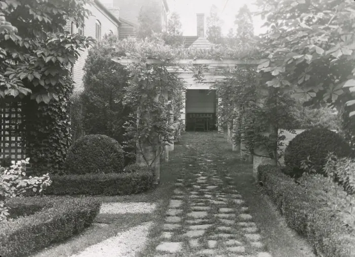 Framed Print : William Albert Smoot, Jr. house, 220 North Washington Street, Alexandria, Virginia, 1920. Creator: Frances Benjamin Johnston Framed Print : William Albert Smoot, Jr. house, 220 North Washington Street, Alexandria, Virginia, 1920. Creator: Frances Benjamin Johnston