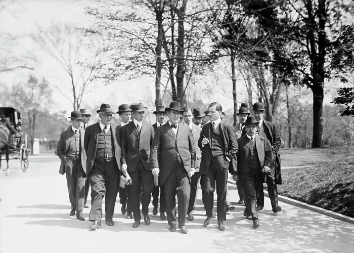 Framed Print : William Jennings Bryan, Rep. from Nebraska, with Newspapermen, 1914. Creator: Harris & Ewing. William Jennings Bryan, Rep. from Nebraska, with Newspapermen, 1914. Creator: Harris & Ewing Framed Print : William Jennings Bryan, Rep. from Nebraska, with Newspapermen, 1914. Creator: Harris & Ewing. William Jennings Bryan, Rep. from Nebraska, with Newspapermen, 1914. Creator: Harris & Ewing