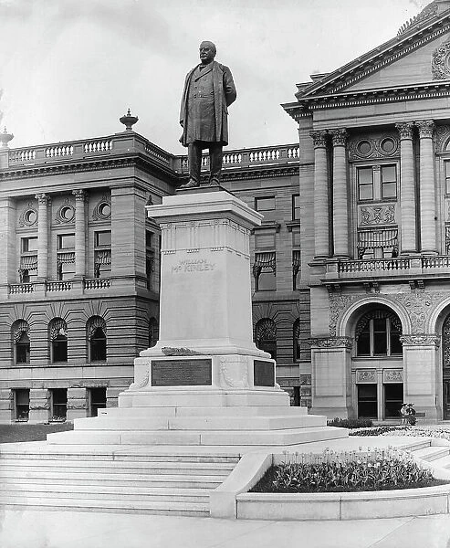 W[illia]m McKinley Statue, Toledo, O[hio], c1905. Creator: Unknown