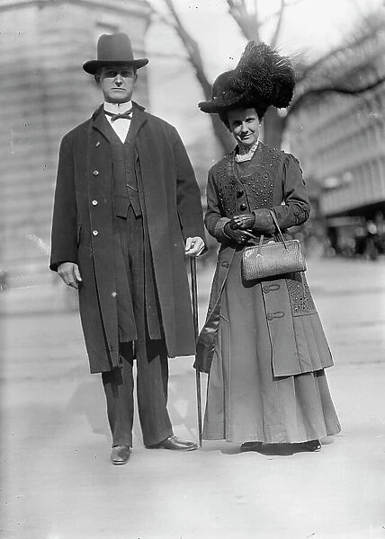 William Walton Kitchin, Rep. from North Carolina, with Mrs. Kitchin, 1912. Creator: Harris & Ewing. William Walton Kitchin, Rep. from North Carolina, with Mrs. Kitchin, 1912. Creator: Harris & Ewing