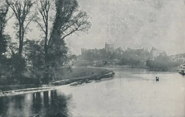 Framed Print : Windsor Castle, 1910. Artist: Photochrom Co Ltd of London Framed Print : Windsor Castle, 1910. Artist: Photochrom Co Ltd of London
