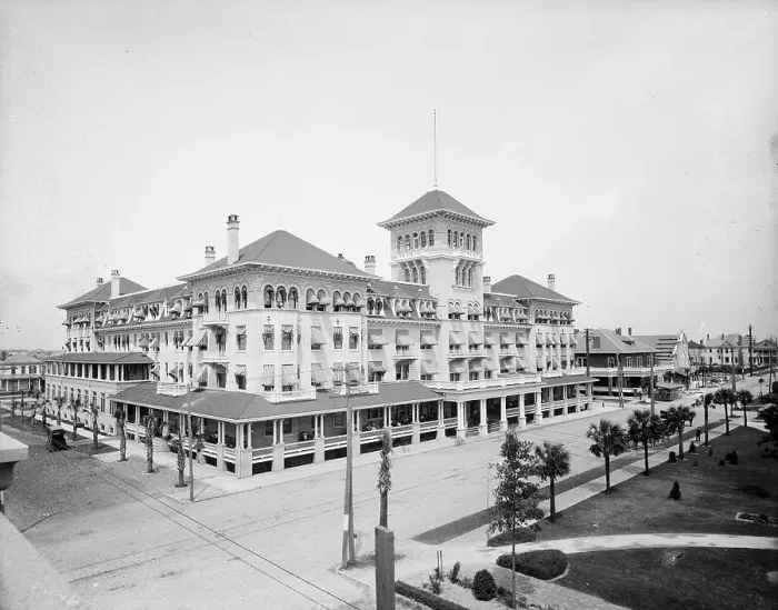 Framed Print : Windsor Hotel, Jacksonville, Florida, between 1900 and 1910. Creator: Unknown Framed Print : Windsor Hotel, Jacksonville, Florida, between 1900 and 1910. Creator: Unknown