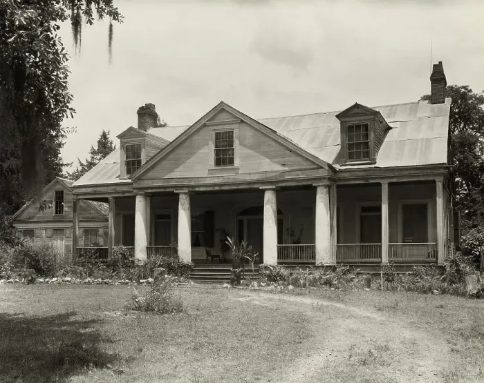 Framed Print : Windy Hill Manor, Natchez vic. Adams County, Mississippi, 1938. Creator: Frances Benjamin Johnston Framed Print : Windy Hill Manor, Natchez vic. Adams County, Mississippi, 1938. Creator: Frances Benjamin Johnston