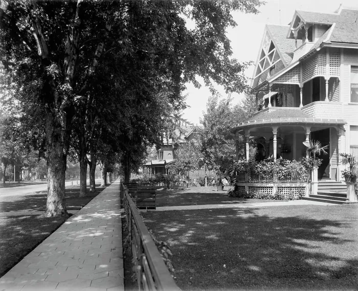 Framed Print : Winona, residences on Broadway, between 1880 and 1899. Creator: Unknown Framed Print : Winona, residences on Broadway, between 1880 and 1899. Creator: Unknown