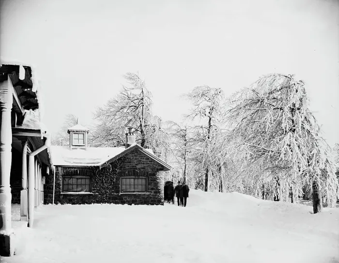 Framed Print : Winter, Prospect Park, Niagara Falls, between 1880 and 1901. Creator: Unknown Framed Print : Winter, Prospect Park, Niagara Falls, between 1880 and 1901. Creator: Unknown