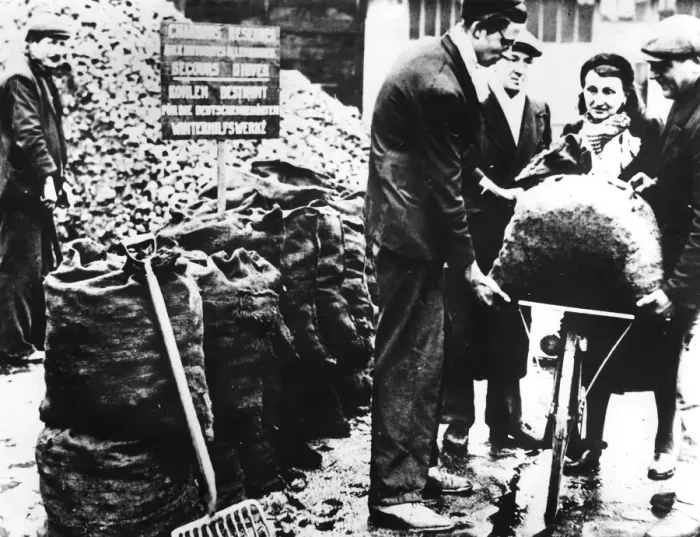 Framed Print : Winter relief, distribution of coal, France 1940-1944 Framed Print : Winter relief, distribution of coal, France 1940-1944