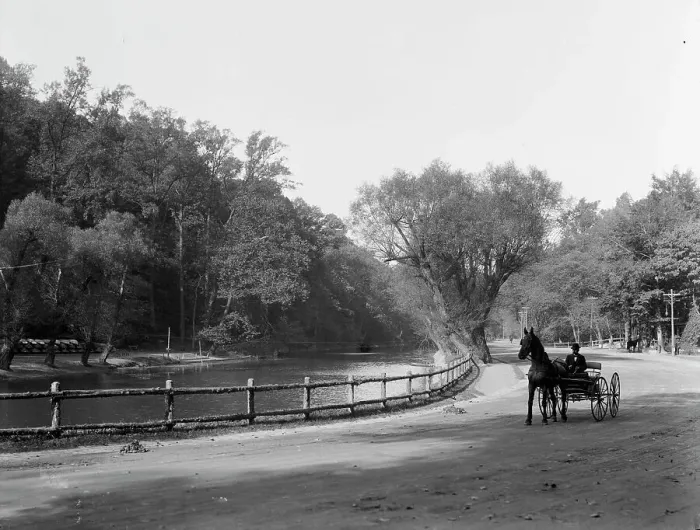 Framed Print : Wissahickon Creek and drive, Fairmount Park, Philadelphia, Pa. c1908. Creator: Unknown Framed Print : Wissahickon Creek and drive, Fairmount Park, Philadelphia, Pa. c1908. Creator: Unknown