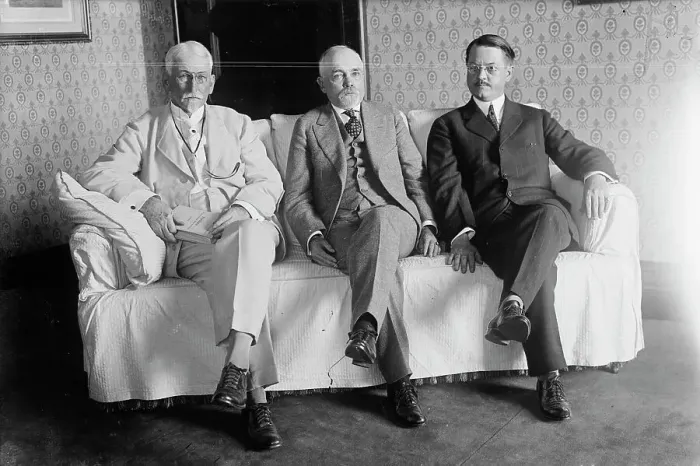 Framed Print : W.L. Chambers, M.A. Knapp, G.W.W. Hanger, 1916. Creator: Bain News Service Framed Print : W.L. Chambers, M.A. Knapp, G.W.W. Hanger, 1916. Creator: Bain News Service