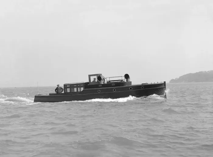 Framed Print : Wolseley motor launch, 1914. Creator: Kirk & Sons of Cowes Framed Print : Wolseley motor launch, 1914. Creator: Kirk & Sons of Cowes