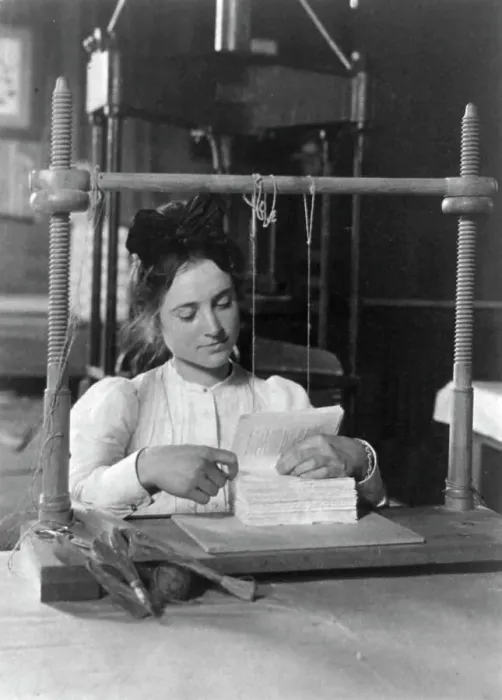 Framed Print : Woman doing bookbinding at Roycroft Shops, E. Aurora, N.Y. 1900. Creator: Frances Benjamin Johnston Framed Print : Woman doing bookbinding at Roycroft Shops, E. Aurora, N.Y. 1900. Creator: Frances Benjamin Johnston