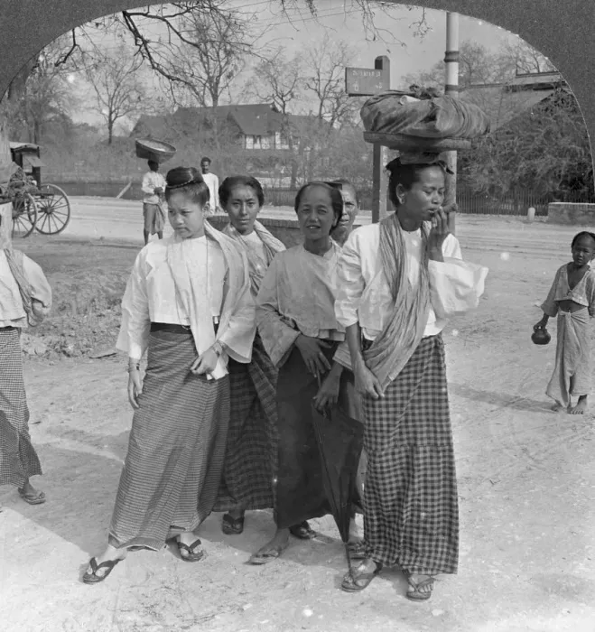 Framed Print : Woman and servants going to a market, Mandalay, Burma, 1908. Artist: Stereo Travel Co Framed Print : Woman and servants going to a market, Mandalay, Burma, 1908. Artist: Stereo Travel Co