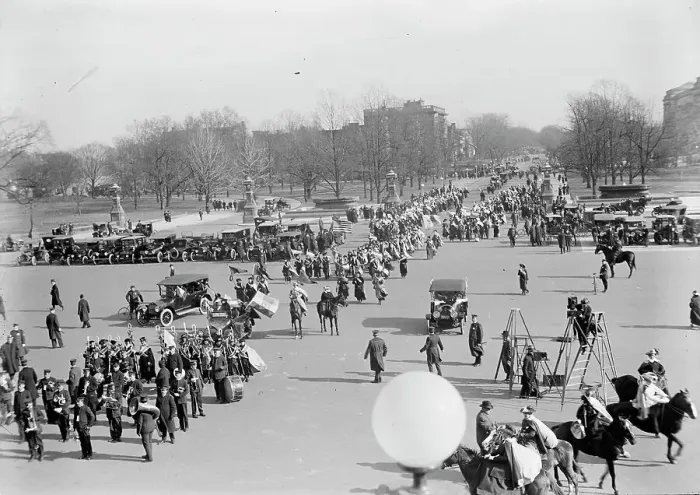 Framed Print : Woman Suffrage - March On Capitol, 1916. Creator: Harris & Ewing. Woman Suffrage - March On Capitol, 1916. Creator: Harris & Ewing Framed Print : Woman Suffrage - March On Capitol, 1916. Creator: Harris & Ewing. Woman Suffrage - March On Capitol, 1916. Creator: Harris & Ewing