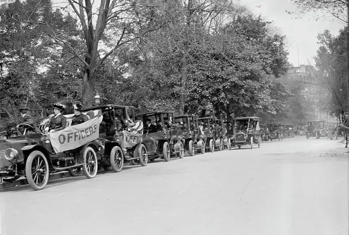 Framed Print : Woman Suffrage - Motor Parade To Capitol, 1913. Creator: Harris & Ewing. Woman Suffrage - Motor Parade To Capitol, 1913. Creator: Harris & Ewing Framed Print : Woman Suffrage - Motor Parade To Capitol, 1913. Creator: Harris & Ewing. Woman Suffrage - Motor Parade To Capitol, 1913. Creator: Harris & Ewing