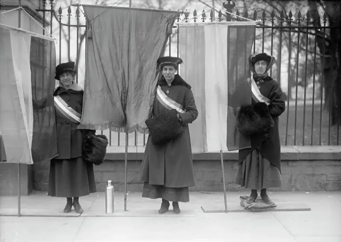 Framed Print : Woman Suffrage - Pickets, 1917. Creator: Harris & Ewing. Woman Suffrage - Pickets, 1917. Creator: Harris & Ewing Framed Print : Woman Suffrage - Pickets, 1917. Creator: Harris & Ewing. Woman Suffrage - Pickets, 1917. Creator: Harris & Ewing