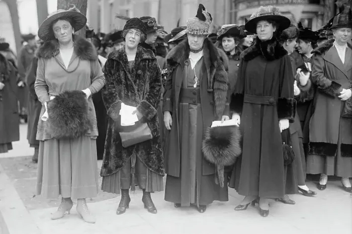 Framed Print : Woman Suffrage - Pickets, 1917. Creator: Harris & Ewing. Woman Suffrage - Pickets, 1917. Creator: Harris & Ewing Framed Print : Woman Suffrage - Pickets, 1917. Creator: Harris & Ewing. Woman Suffrage - Pickets, 1917. Creator: Harris & Ewing