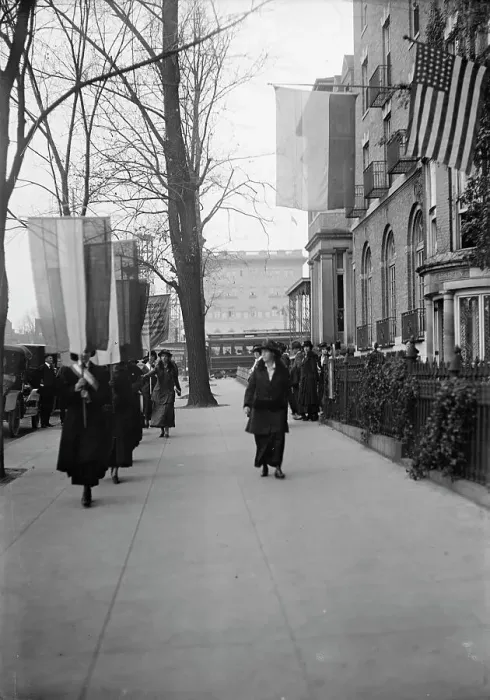 Framed Print : Woman Suffrage - Pickets, 1917. Creator: Harris & Ewing. Woman Suffrage - Pickets, 1917. Creator: Harris & Ewing Framed Print : Woman Suffrage - Pickets, 1917. Creator: Harris & Ewing. Woman Suffrage - Pickets, 1917. Creator: Harris & Ewing
