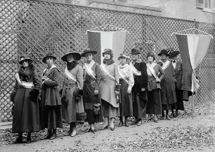 Framed Print : Woman Suffrage - Pickets, 1917. Creator: Harris & Ewing. Woman Suffrage - Pickets, 1917. Creator: Harris & Ewing Framed Print : Woman Suffrage - Pickets, 1917. Creator: Harris & Ewing. Woman Suffrage - Pickets, 1917. Creator: Harris & Ewing