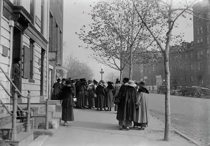 Framed Print : Woman Suffrage - Pickets, 1917. Creator: Harris & Ewing. Woman Suffrage - Pickets, 1917. Creator: Harris & Ewing Framed Print : Woman Suffrage - Pickets, 1917. Creator: Harris & Ewing. Woman Suffrage - Pickets, 1917. Creator: Harris & Ewing