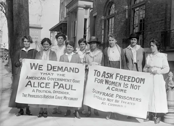Framed Print : Woman Suffrage - Pickets, 1917. Creator: Harris & Ewing. Woman Suffrage - Pickets, 1917. Creator: Harris & Ewing Framed Print : Woman Suffrage - Pickets, 1917. Creator: Harris & Ewing. Woman Suffrage - Pickets, 1917. Creator: Harris & Ewing