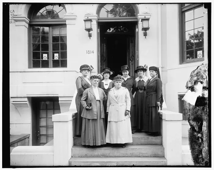 Framed Print : Woman's Committee Council of Nat'l Defense, between 1910 and 1920. Creator: Harris & Ewing. Woman's Committee Council of Nat'l Defense, between 1910 and 1920. Creator: Harris & Ewing Framed Print : Woman's Committee Council of Nat'l Defense, between 1910 and 1920. Creator: Harris & Ewing. Woman's Committee Council of Nat'l Defense, between 1910 and 1920. Creator: Harris & Ewing