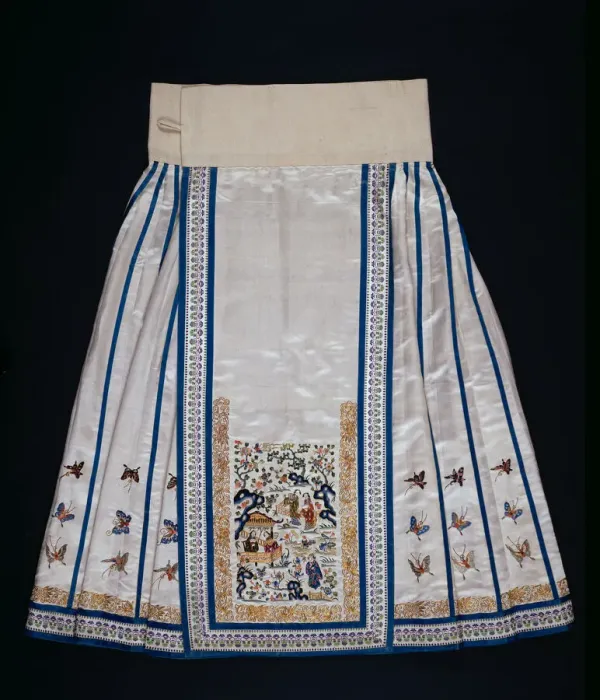 Framed Print : Womans Qun (Semiformal Domestic Skirt), China, Qing dynasty (1644-1911), 1870 / 90 Framed Print : Womans Qun (Semiformal Domestic Skirt), China, Qing dynasty (1644-1911), 1870 / 90