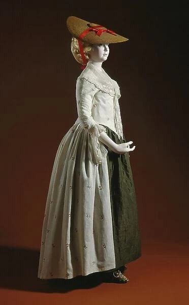 Woman's Robe à l'anglaise ensemble (gown, petticoat, fichu); hat; and shoes, Robe: 1780-1790. Creator: Unknown