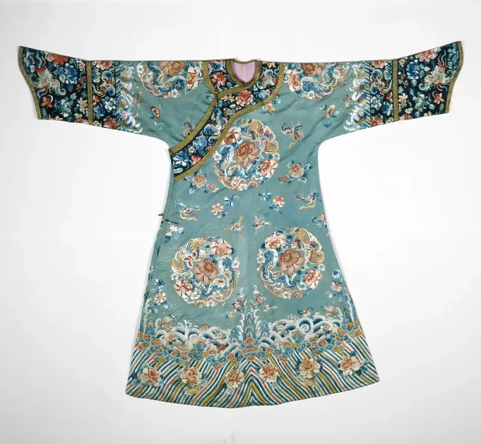 Framed Print : Woman's Robe, Qing dynasty (1644-1911), about 1900. Creator: Unknown. Woman's Robe, Qing dynasty (1644-1911), about 1900. Creator: Unknown Framed Print : Woman's Robe, Qing dynasty (1644-1911), about 1900. Creator: Unknown. Woman's Robe, Qing dynasty (1644-1911), about 1900. Creator: Unknown