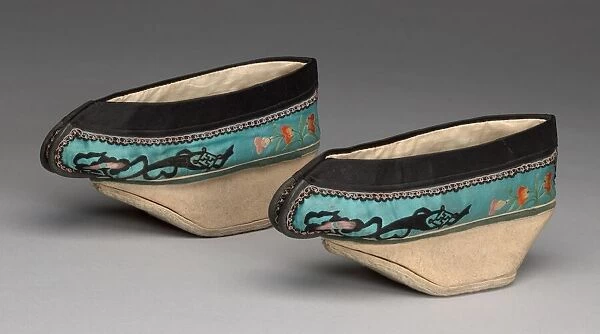 Womans Shoes, China, Qing dynasty (1644-1911), 19th century. Creator: Unknown