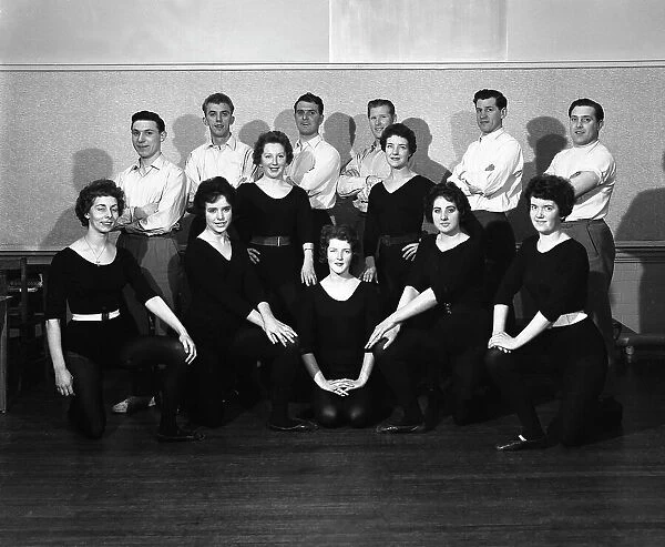 Wombwell Operatic Society group photograph, South Yorkshire, 1961
