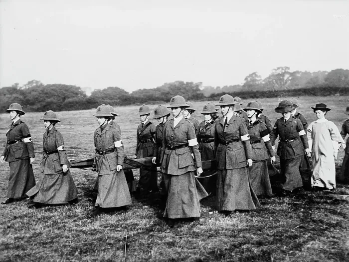 Framed Print : Women at British Army Auxiliaries - Stretcher Bearers, between c1910 and c1915. Creator: Bain News Service Framed Print : Women at British Army Auxiliaries - Stretcher Bearers, between c1910 and c1915. Creator: Bain News Service