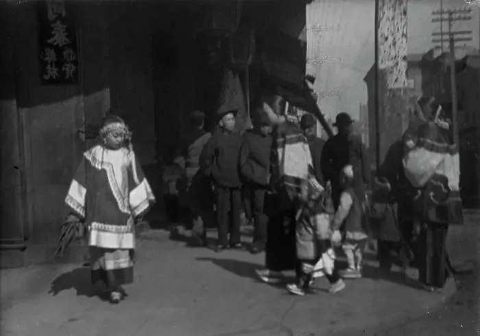 Framed Print : Women and children walking down a street, Chinatown, San Francisco, between 1896 and 1906. Creator: Arnold Genthe Framed Print : Women and children walking down a street, Chinatown, San Francisco, between 1896 and 1906. Creator: Arnold Genthe