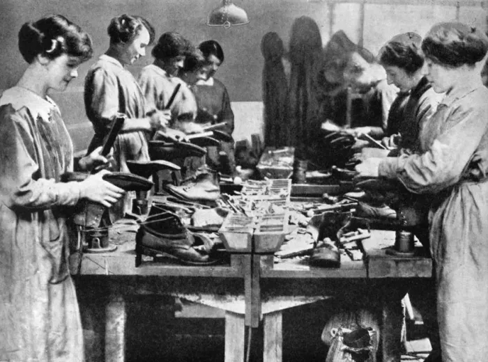 Framed Print : Women cobblers repairing footwear for the war effort, 1914-1918 (1936) Framed Print : Women cobblers repairing footwear for the war effort, 1914-1918 (1936)