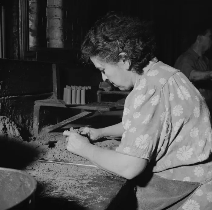 Framed Print : Women employed at the Landers, Frary and Clark plant, New Britain, Connecticut, 1943. Creator: Gordon Parks