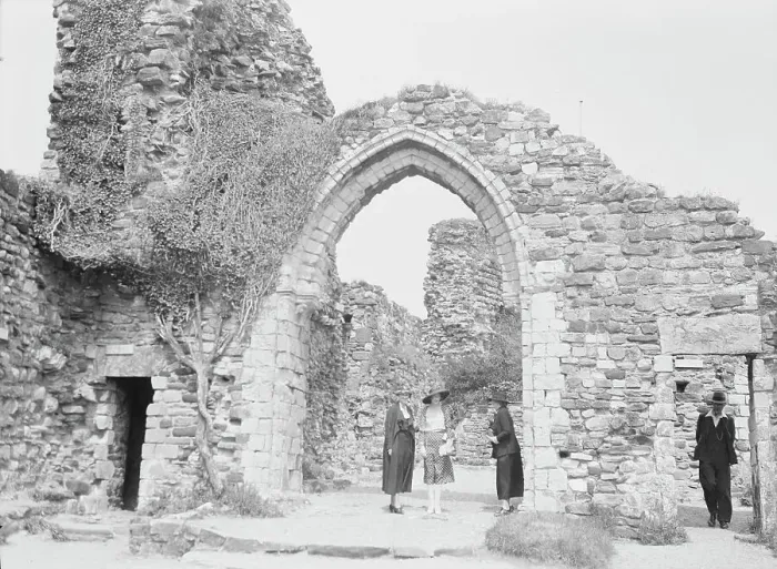 Framed Print : Three women and a man standing in front of ruins, between 1911 and 1942. Creator: Arnold Genthe Framed Print : Three women and a man standing in front of ruins, between 1911 and 1942. Creator: Arnold Genthe