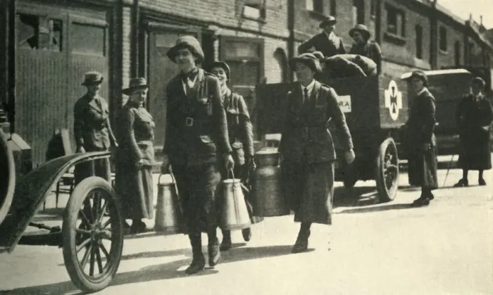 Framed Print : Women reservists delivering milk to a hospital, First World War, c1914-1918, (c1920) Framed Print : Women reservists delivering milk to a hospital, First World War, c1914-1918, (c1920)
