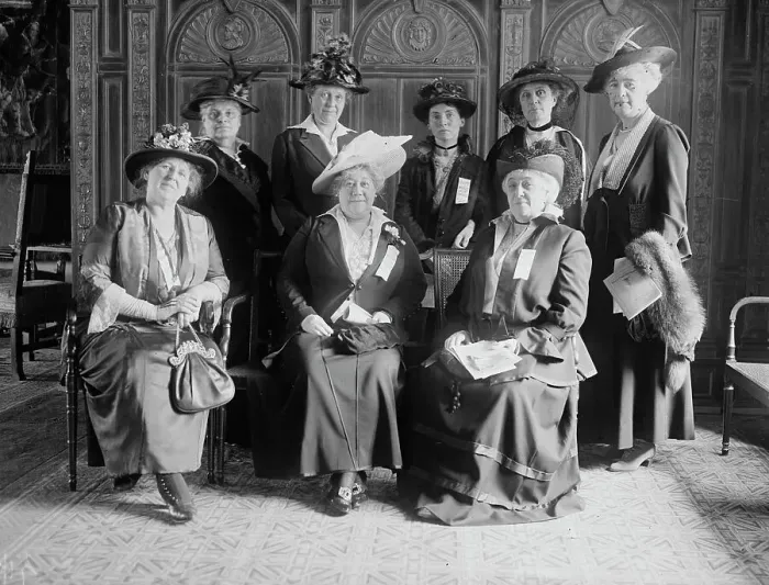 Framed Print : Women of World Court League, between c1915 and c1920. Creator: Bain News Service Framed Print : Women of World Court League, between c1915 and c1920. Creator: Bain News Service