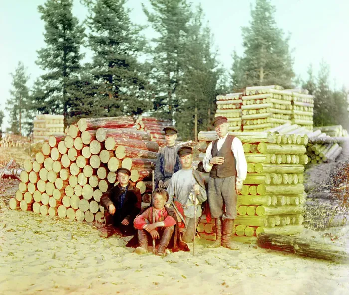 Framed Print : Woodcutters on the Svir River [Russian Empire], 1909. Creator: Sergey Mikhaylovich Prokudin-Gorsky