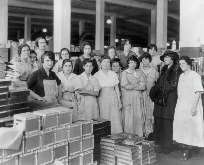 Framed Print : Wooden box industry - female workers posing with Mrs. Graham, c1910. Creator: Frances Benjamin Johnston Framed Print : Wooden box industry - female workers posing with Mrs. Graham, c1910. Creator: Frances Benjamin Johnston